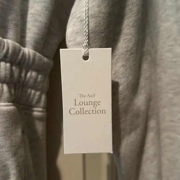 Abercrombie & Fitch Heather Light Gray Hooded Zip-Front Jumpsuit - Picture 3 of 9